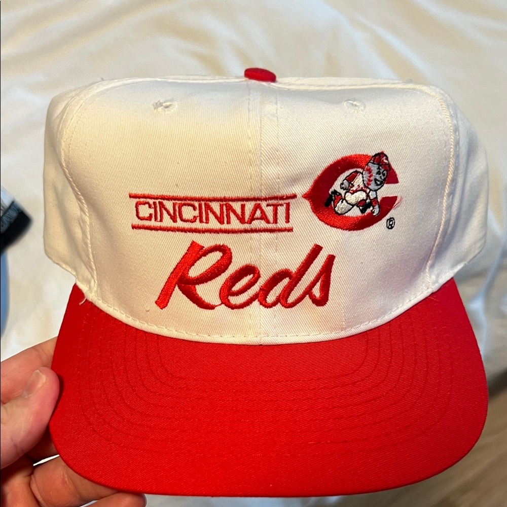 Vintage Cincinnati Reds White and Red Cap